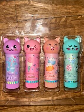 Hot Focus Cat Critters 4 Flavored Lip Balm NWT